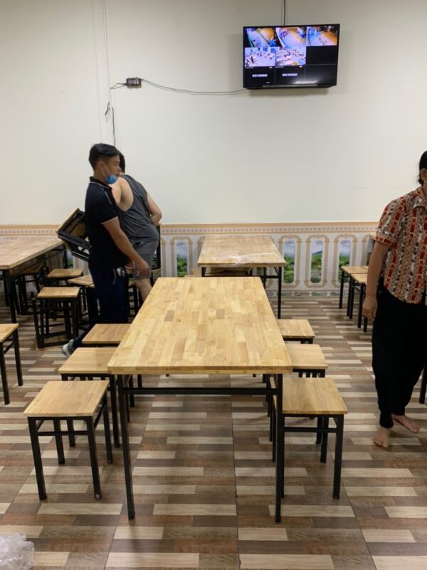 Bàn ghế đôn chân sắt 6 ghế